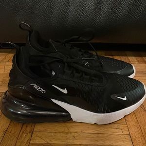 Nike Air 270